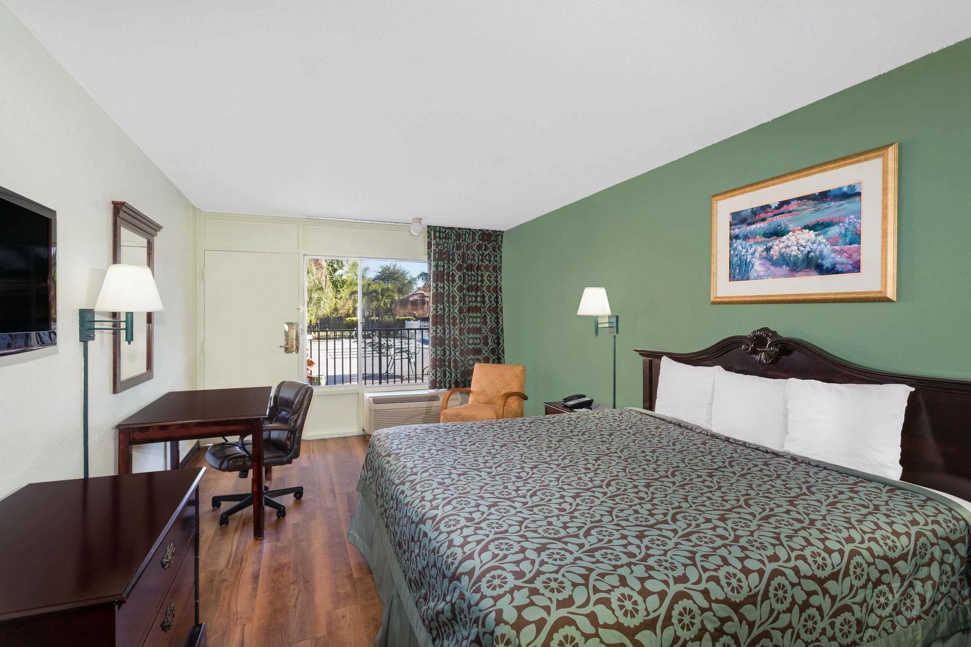Travelodge By Wyndham Fort Myers North North Fort Myers Eksteriør billede